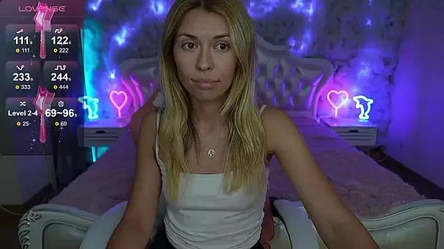 Freechat MayaRayy on StripChat