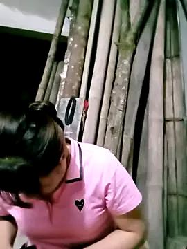 Maymay0033 on StripChat 