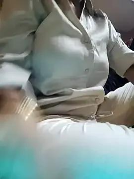 Freechat meenu_bhabhi547 on StripChat