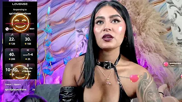 Freechat meganwolf_1 on StripChat