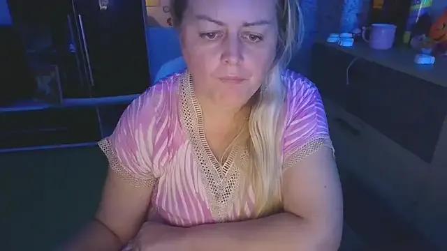 Freechat Meliss_Official9 on StripChat