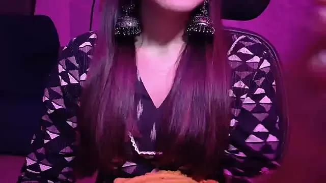 Freechat MidnightFlame on StripChat