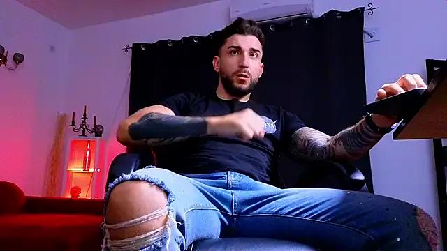 Private MightyAaron66 on StripChat