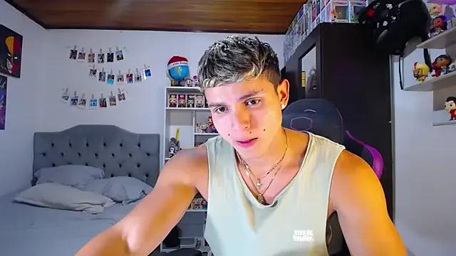 Freechat mirallesandbig on StripChat