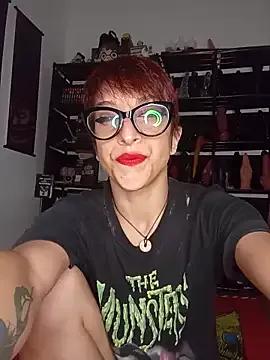 Freechat MirianaB on StripChat