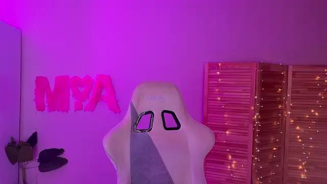 Freechat Miss_Mia_Murr on StripChat