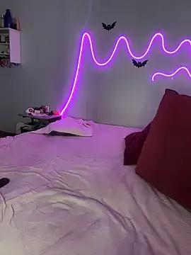 Freechat Mizztikaa on StripChat