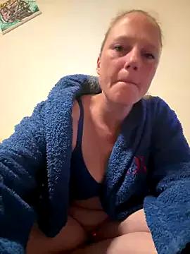 Freechat MoniqueLaFee on StripChat