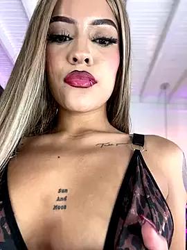 Freechat MystiqueXXX on StripChat