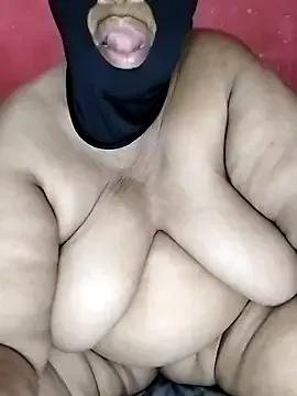 Freechat naughtygrannyXXX on StripChat