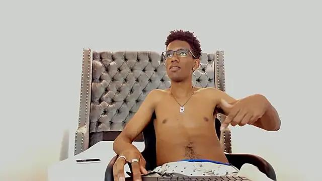 Freechat nero_reyd on StripChat