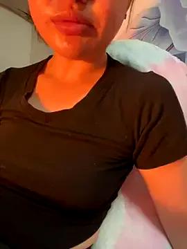 Private Nhi999 on StripChat