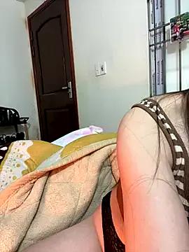 Private Nhi999 on StripChat