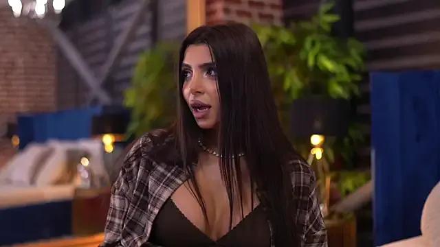 Freechat NicoleCellini on StripChat