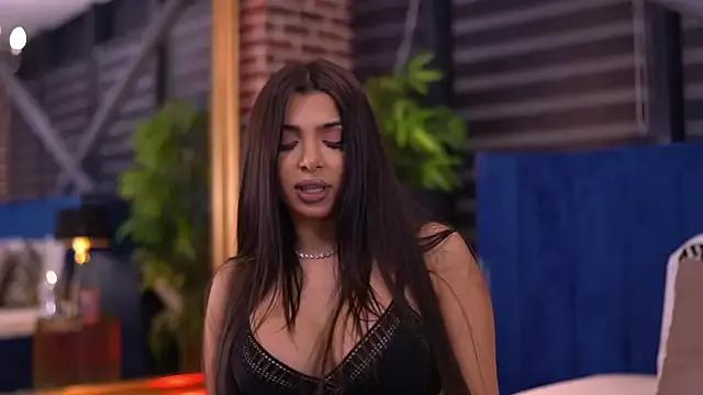 Freechat NicoleCellini on StripChat