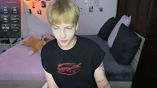 Freechat olivertasty on StripChat