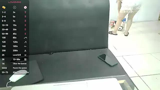 Freechat Owe_chan on StripChat