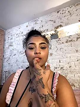 Freechat pamela_west on StripChat