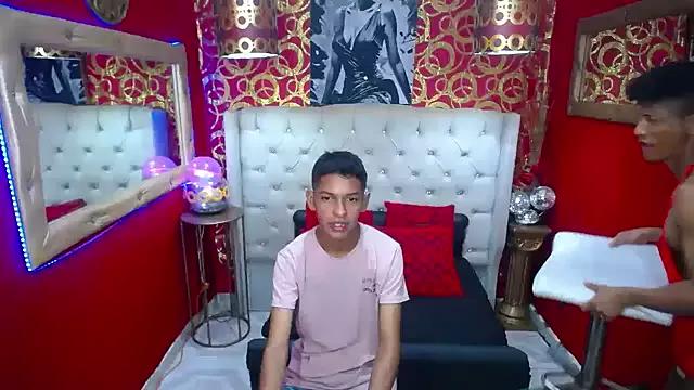 Freechat PEINBOYS on StripChat