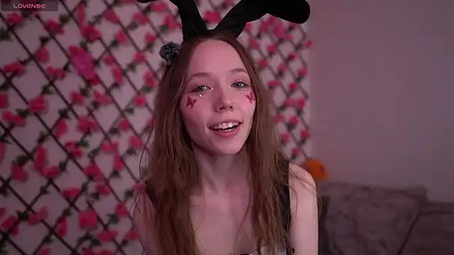 Freechat Petite_Polly on StripChat