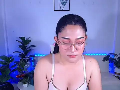 Freechat plysaithailand on StripChat