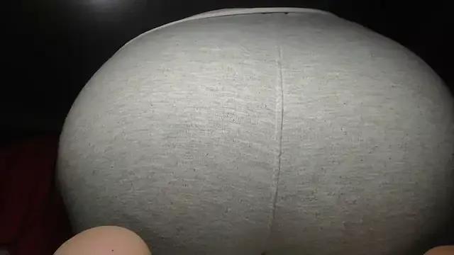 Freechat prettyangelsquirt on StripChat