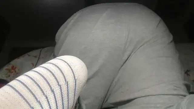 Freechat prettyangelsquirt on StripChat