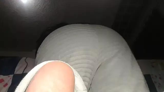 Freechat prettyangelsquirt on StripChat