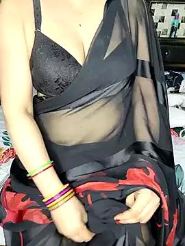 Private PRIYA_22 on StripChat