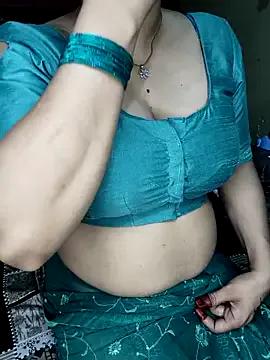 Private PRIYA_22 on StripChat