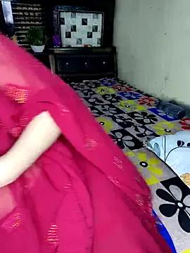 Private PRIYA_22 on StripChat