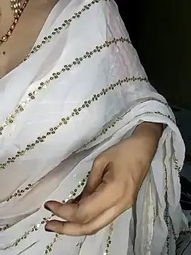 Private PRIYA_22 on StripChat
