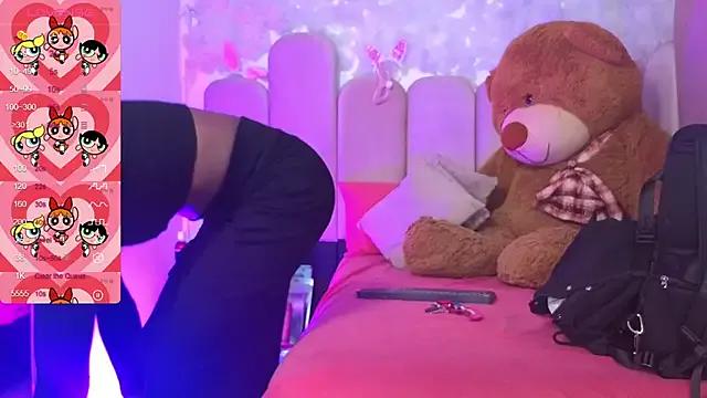 Freechat puca_ebony on StripChat