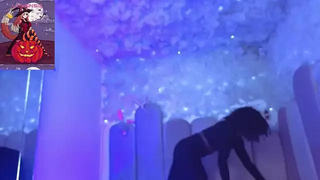 Freechat puca_ebony on StripChat