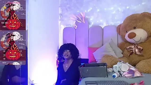 Freechat puca_ebony on StripChat