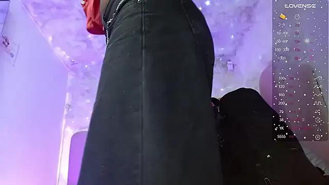 Freechat puca_ebony on StripChat