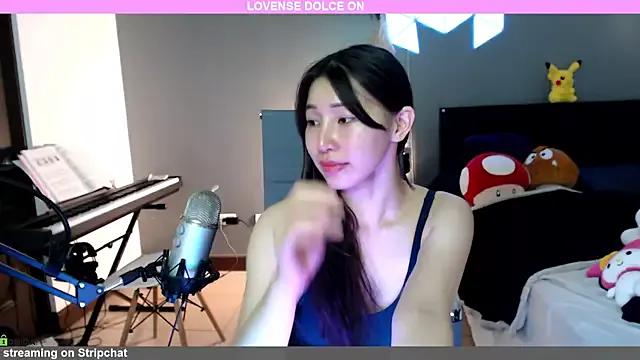 Freechat raspberryroll on StripChat