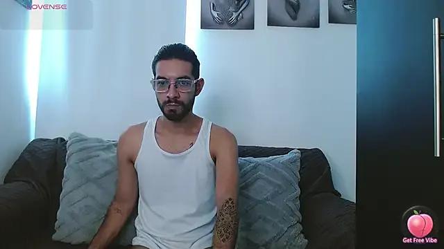 Freechat ReyPablo1 on StripChat
