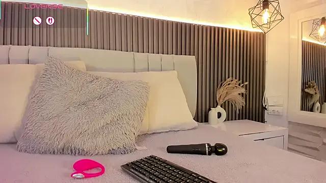 Freechat SHANONCLARK on StripChat