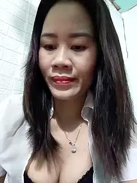 Freechat Singlemom69x on StripChat