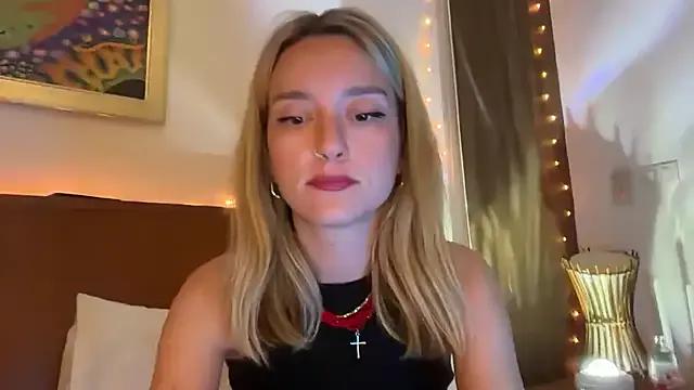 Freechat SirenaBelle on StripChat