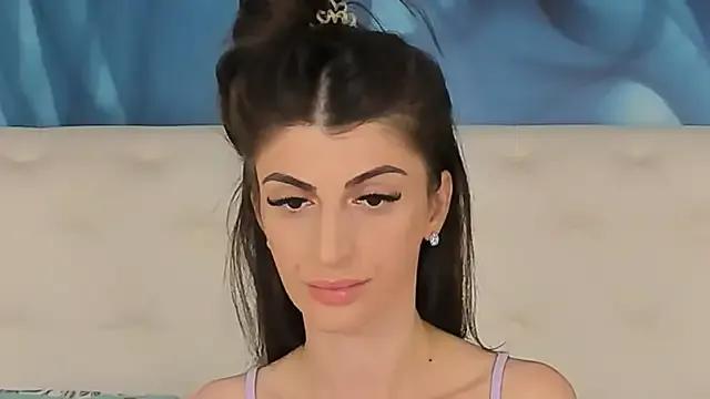 Freechat SkinnyDolly on StripChat