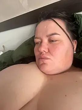 Freechat SunnyLeila2101 on StripChat