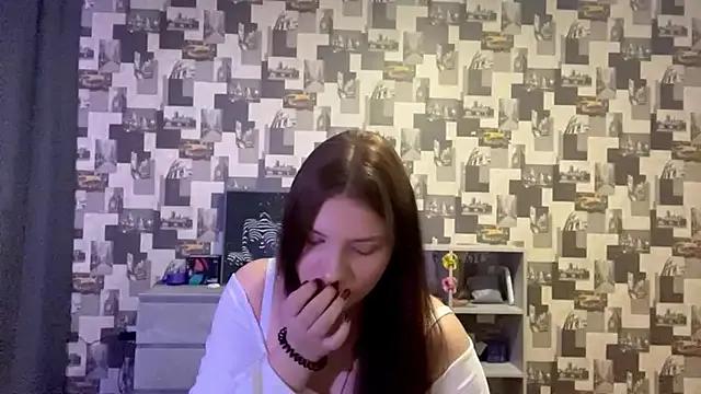 Freechat SwiiSweet on StripChat