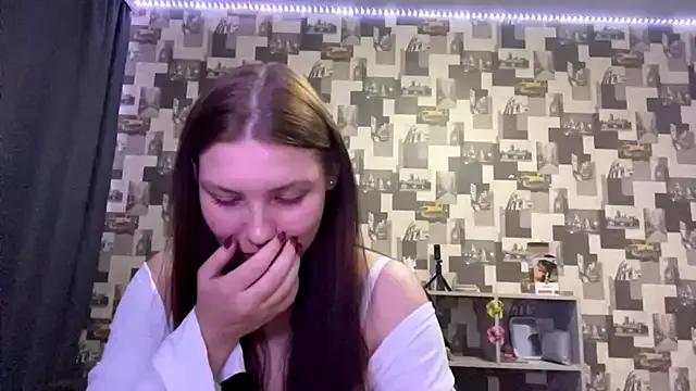 Freechat SwiiSweet on StripChat