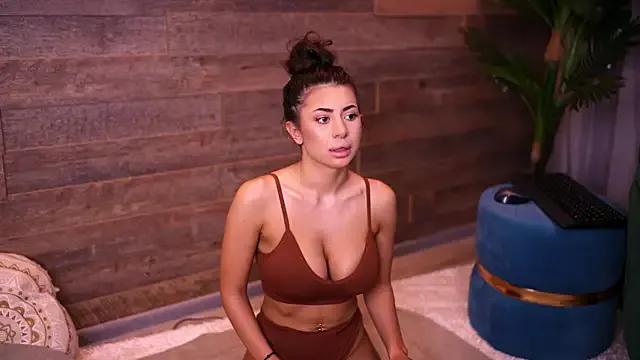 Freechat TanyaVonDe on StripChat