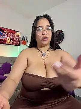 Freechat tati_reyess on StripChat
