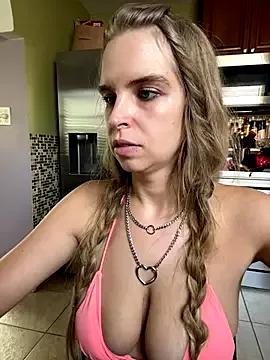 Freechat thigh_hi on StripChat