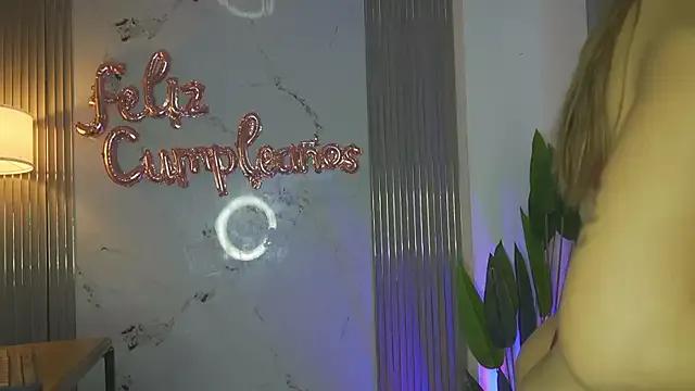 StripChat Vanesa_novvoa is Private Vanesa_novvoa — show delicious cock hard