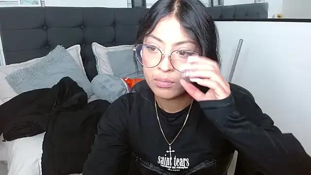 Freechat vaness_weet on StripChat